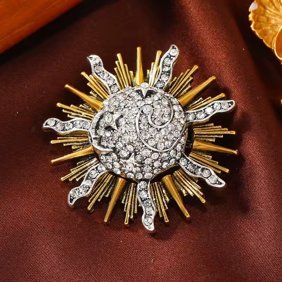 Anthropologie Jewelry - Vintage Gold Sunburst Crystal Brooch – Radiant Statement Pin